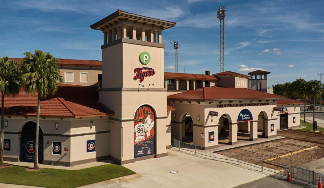 A building with a tower that has a clock on it.
